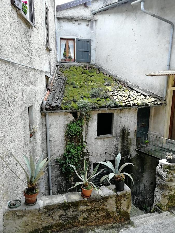 L'Antico Borgo, Un Mix Di Storia E Romanticismo Villa Lierna Buitenkant foto