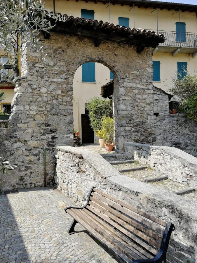 L'Antico Borgo, Un Mix Di Storia E Romanticismo Villa Lierna Buitenkant foto