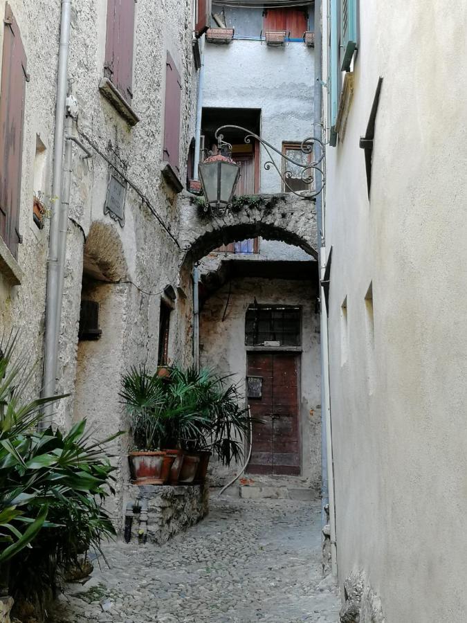 L'Antico Borgo, Un Mix Di Storia E Romanticismo Villa Lierna Buitenkant foto
