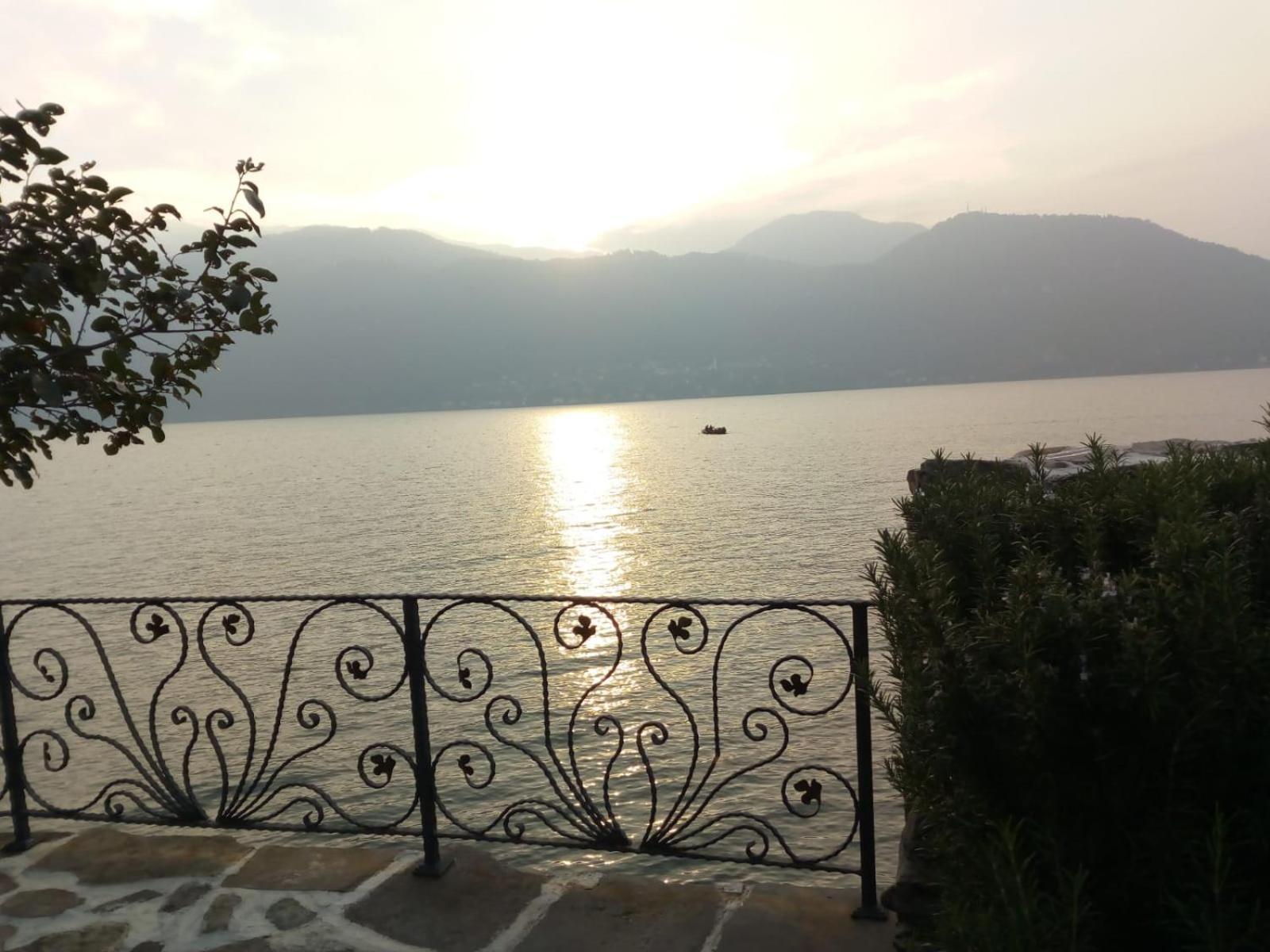L'Antico Borgo, Un Mix Di Storia E Romanticismo Villa Lierna Buitenkant foto